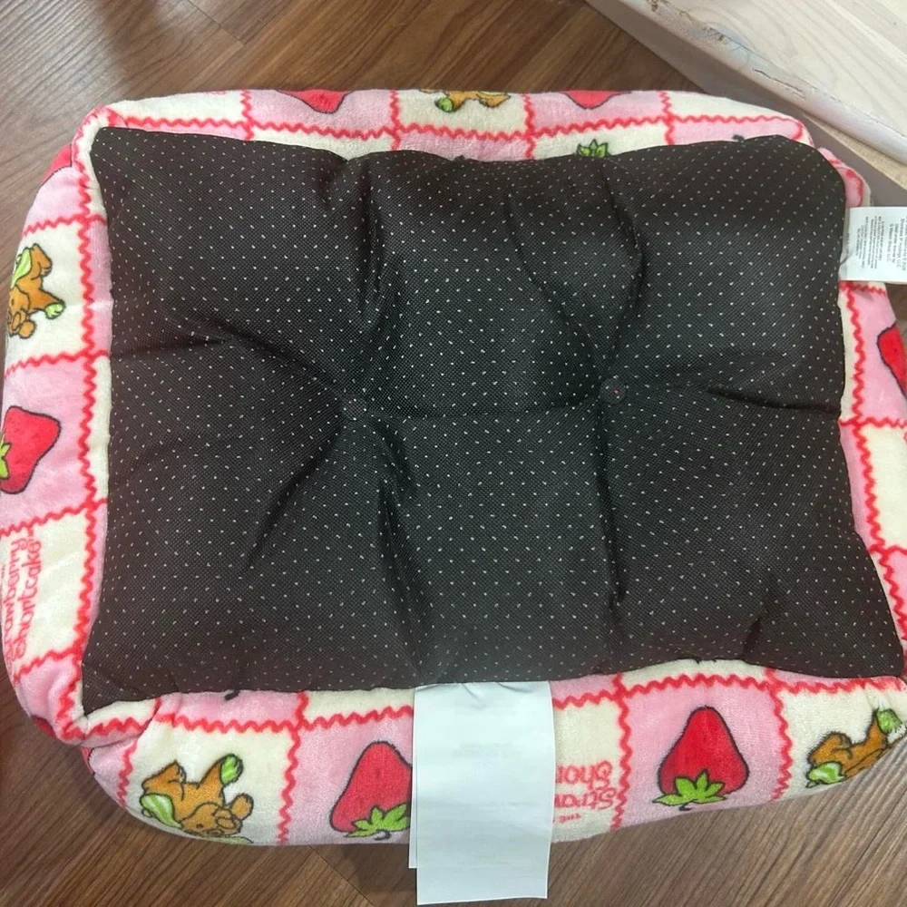 Strawberry Shortcake Pet Bed – Soft Plush Cushion, Cozy Cat & Dog Lounger
